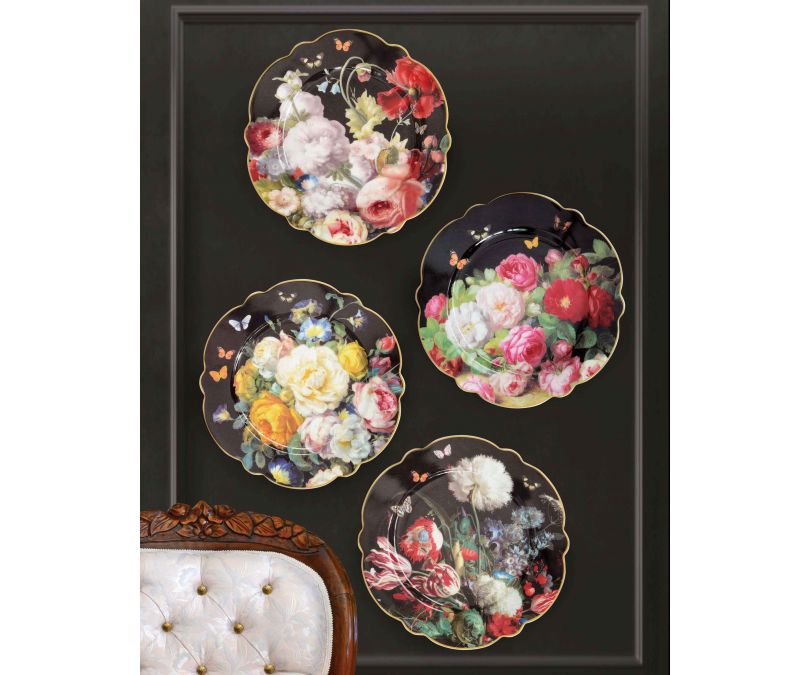 Zestaw czterech porcelanowych talerzy deserowych o średnicy 20 cm, w kolorowym opakowaniu